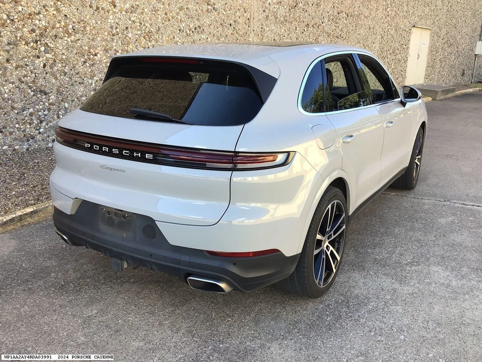 2024 Porsche 9Y0/9Y3 Cayenne - Image 6 of 25